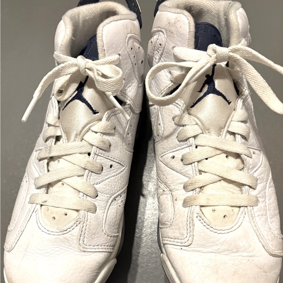 WOMENS WHITE AIR JORDANS LIKE NEW SIZE 6.5 - Picture 6 of 7